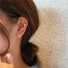 Load image into Gallery viewer, Pearl Clip On Earrings
