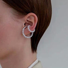Load image into Gallery viewer, Pearl Clip On Earrings
